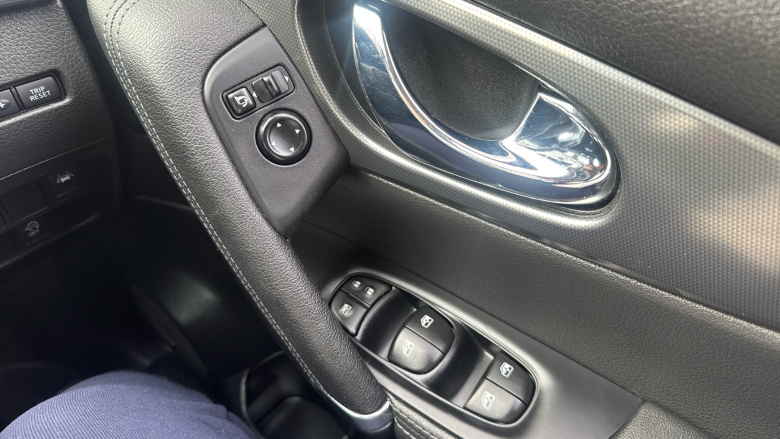 Nissan Qashqai 1.5 dCi Tekna 5dr Diesel Hatchback